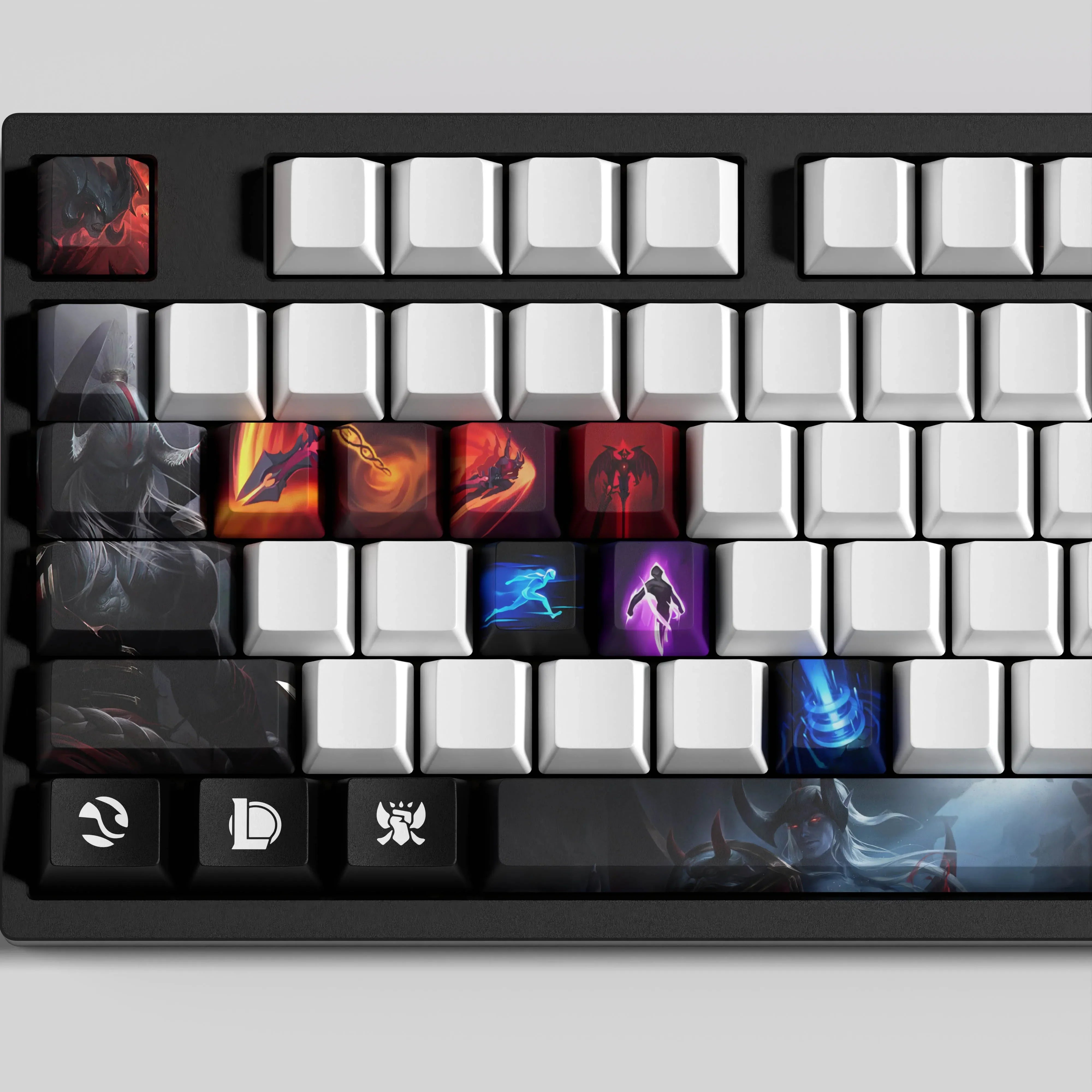 SPECIAL EDITION League of Legends Aatrox Keycaps – 30 Custom Keys